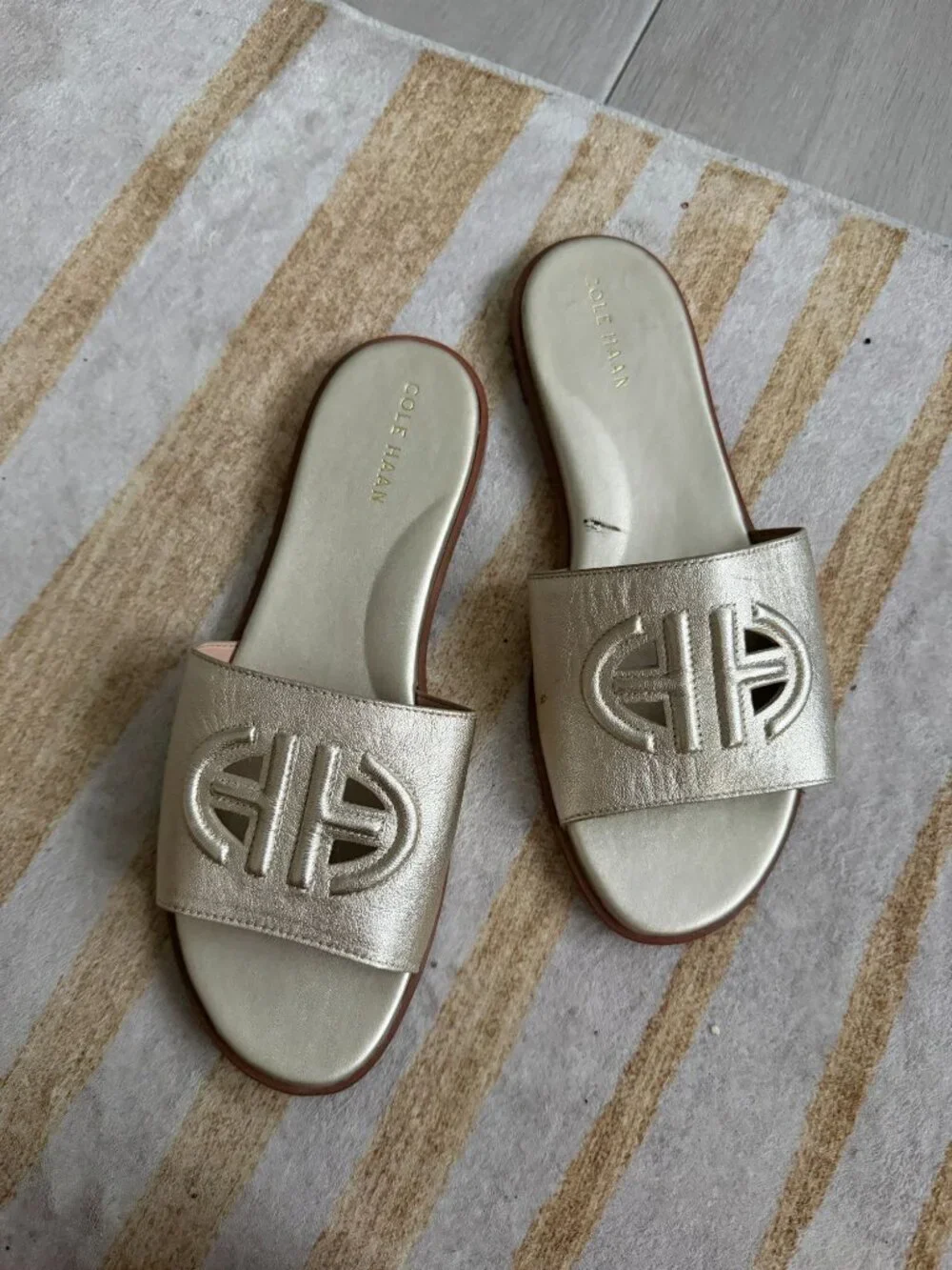 COLE HAAN Gold Leather Slide Sandals Size 10